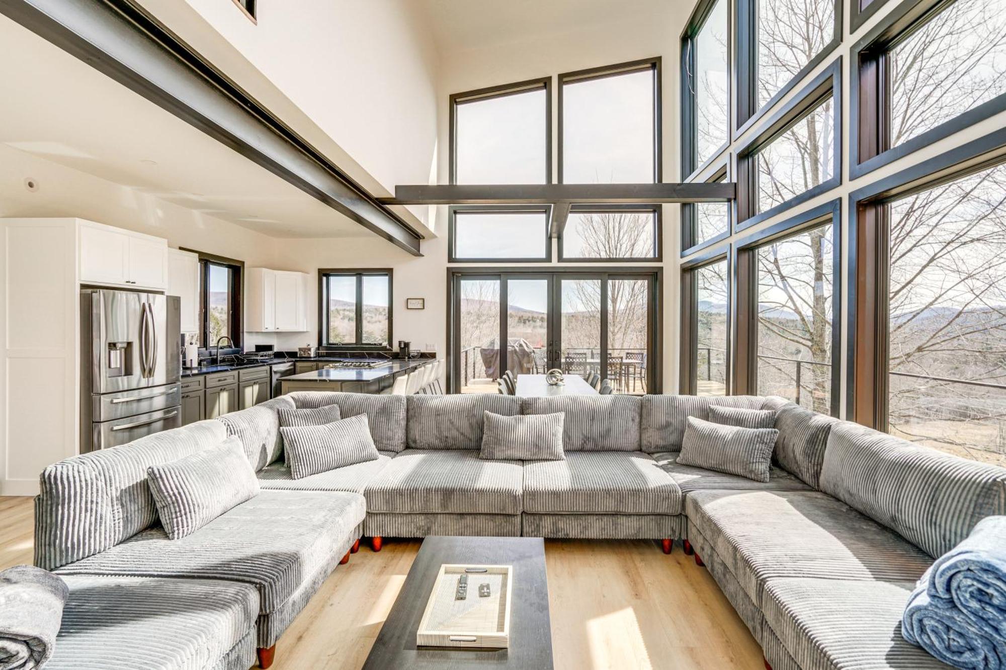 Custom Windham Mtn Villa With Pool, Theater And Views! Exterior photo